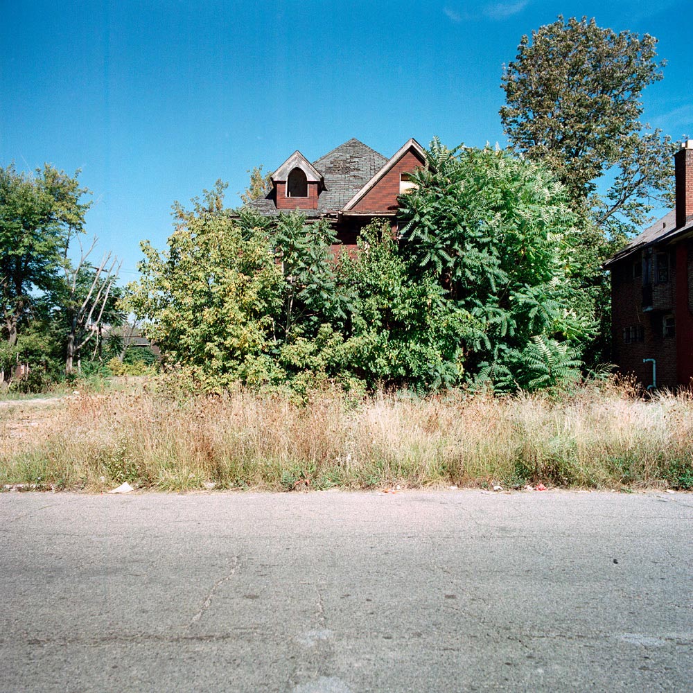 100abandonedhouses 100 abandoned houses kevin bauman detroit gardens homes