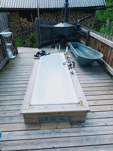 swedish outdoor bathtub
