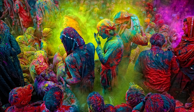 holi festival of colors via www.pithandvigor.com