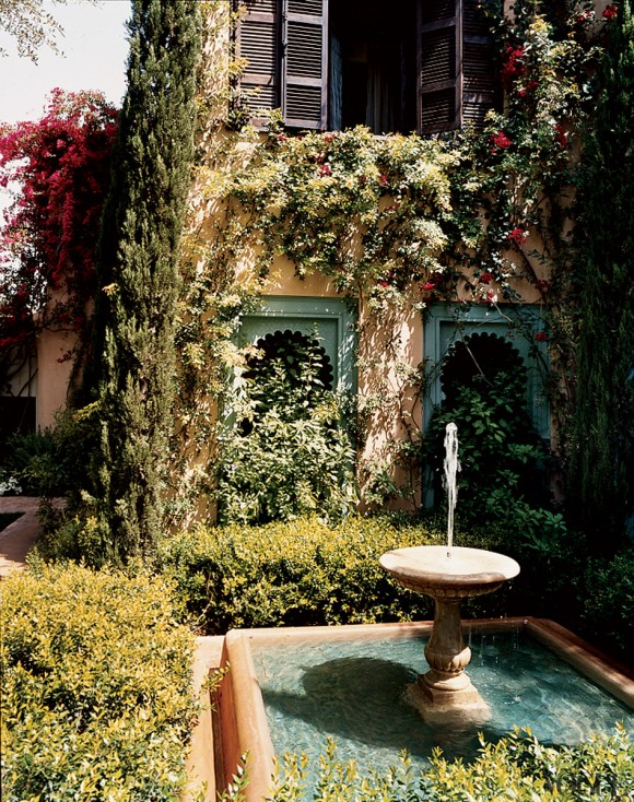 marella agnelli garden by madison cox in marrakech fountain