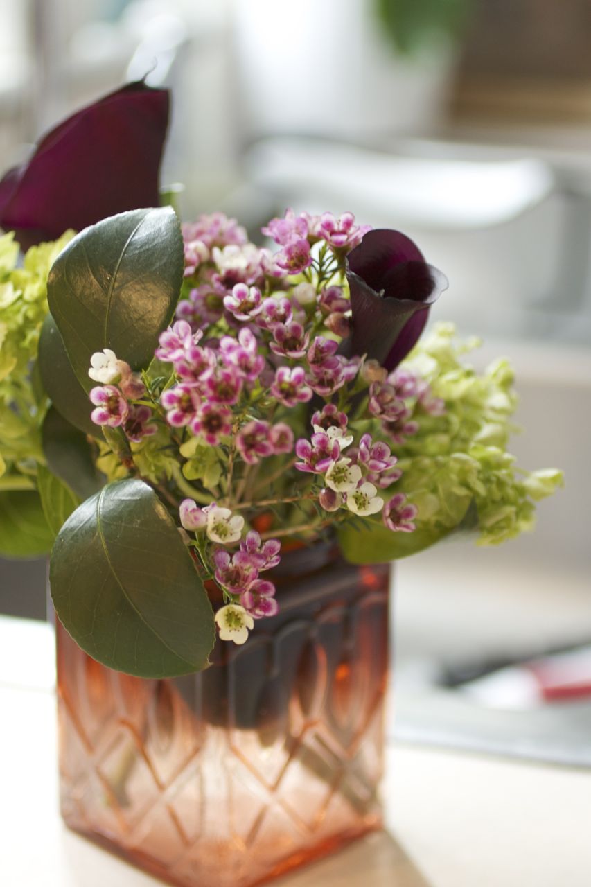 desktop floral arrangement by rochelle greayer www.pithandvigor.com