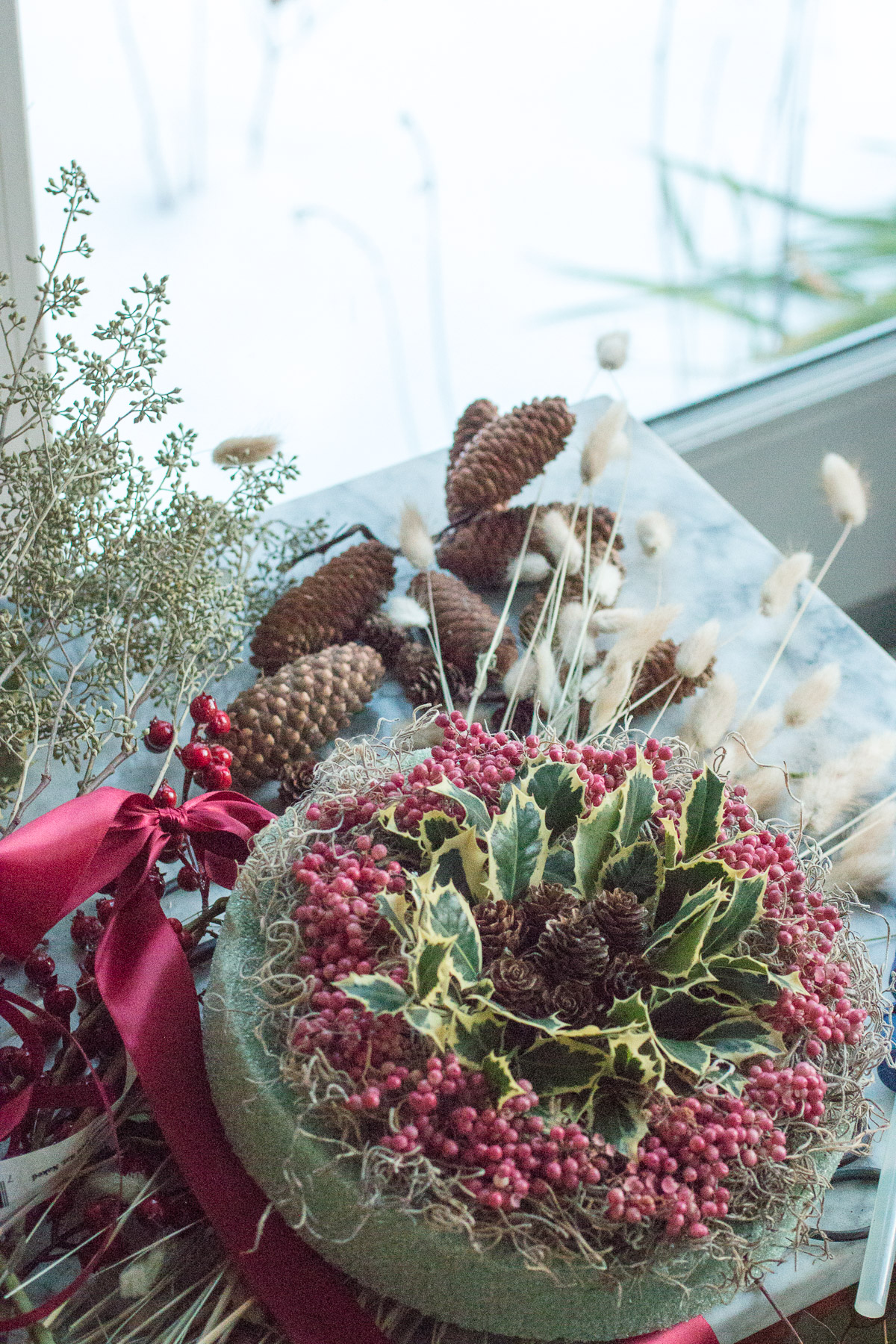 making a mandala inspired DIY holiday wreath