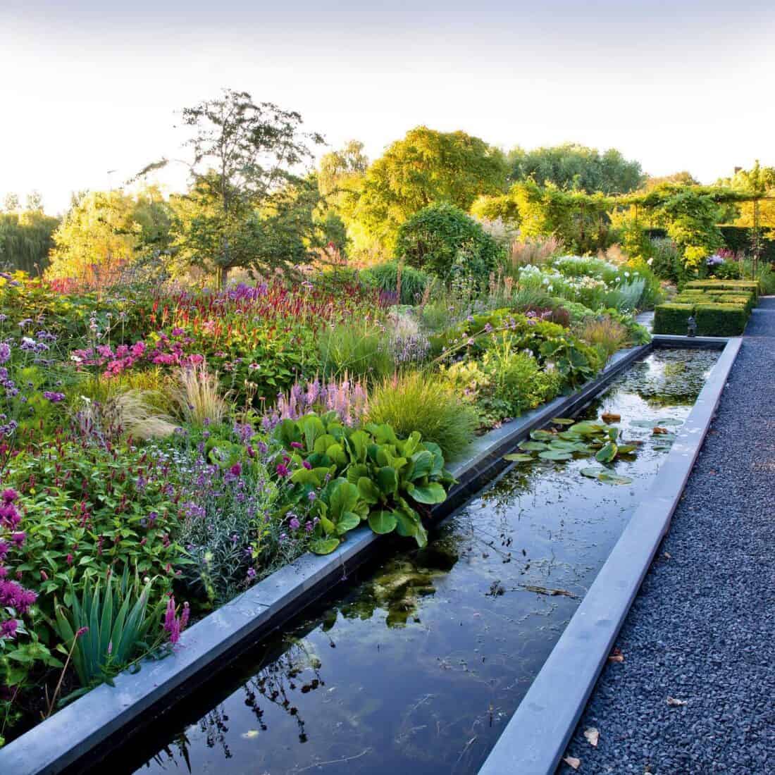 Zeeland garden in the Ntherlands of Jopie Koens and Ton Alten 